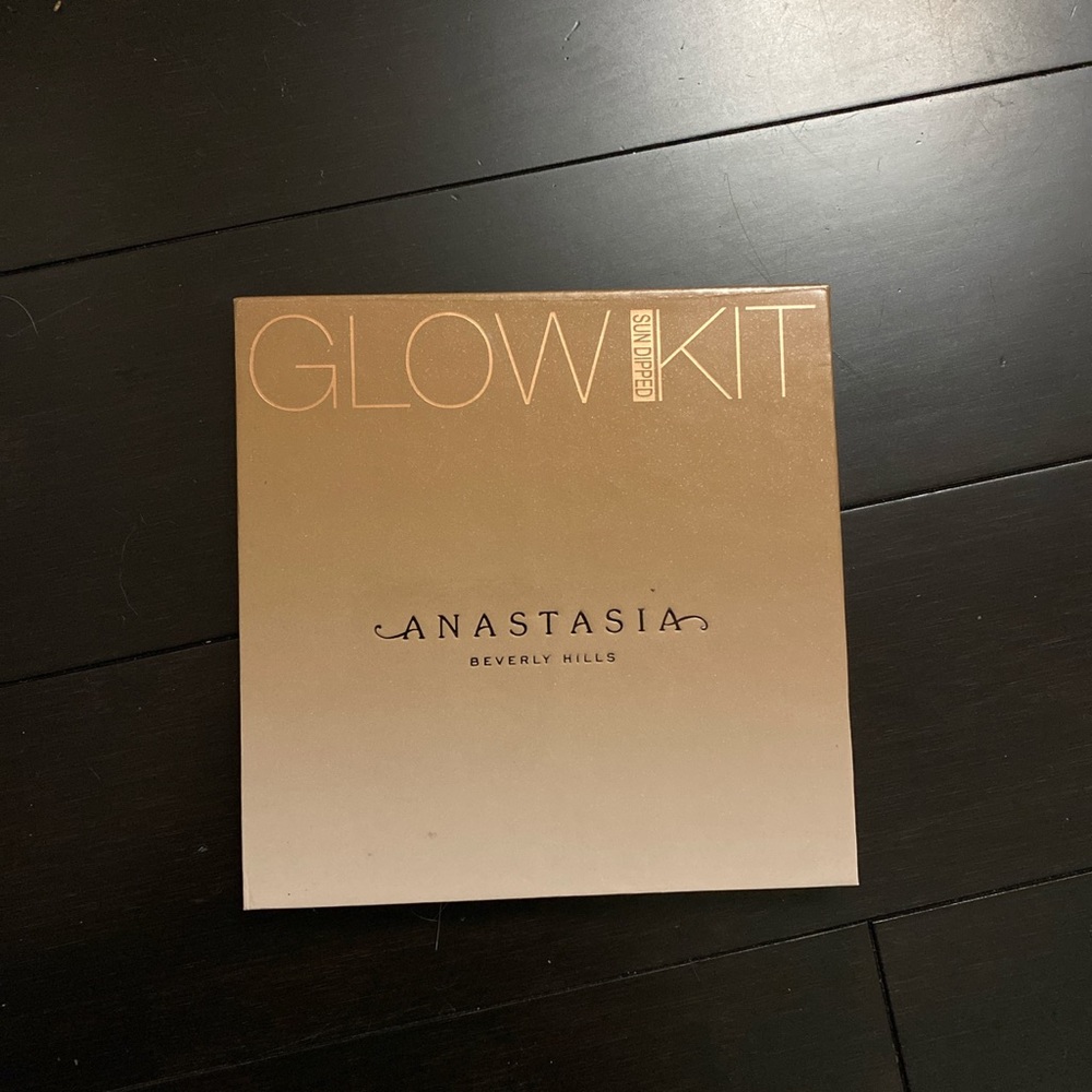 Anastasia Beverly Hills gliwkit in sundipped